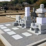 広島県福山市の地域墓地に、小叩き仕上げによる総庵治石の五輪塔・和型墓石・霊標が完成しました。